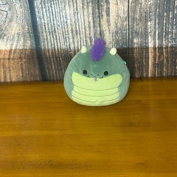 Squishmallows Magtus the Basilisk Small Plush Toy Green 5" - Picture 1 of 3